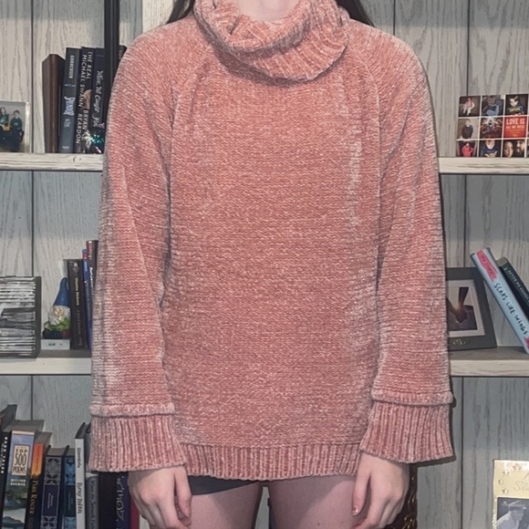 🍀5/$25🍀‎ Pink Lilly Small oversized pink comfy sweater - Picture 3 of 10